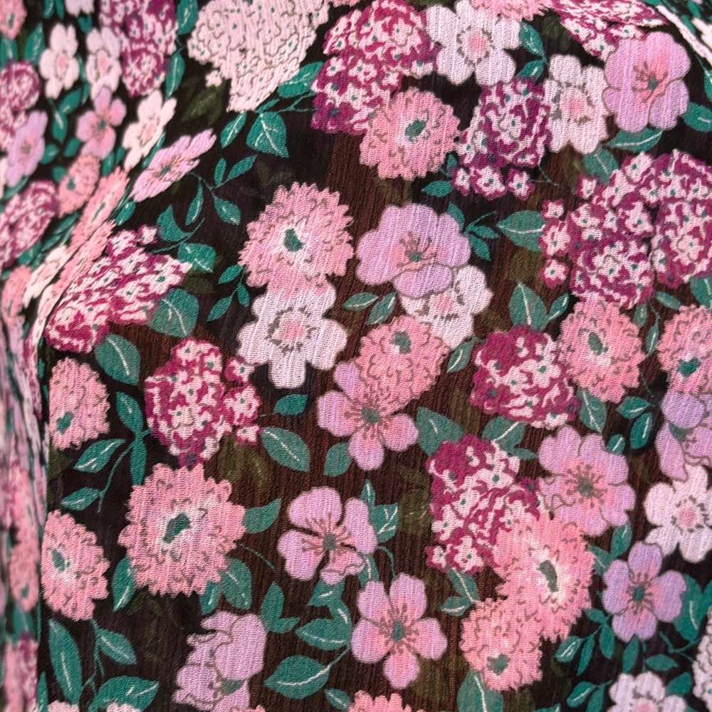 NWT Elegant Floral Women's Blouse in Black and Pink - Picture 4 of 8